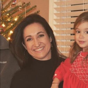 Meet your Posher, Marisa